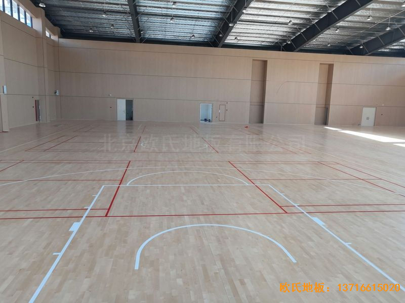 广州永顺大道铁英中学体育地板施工案例