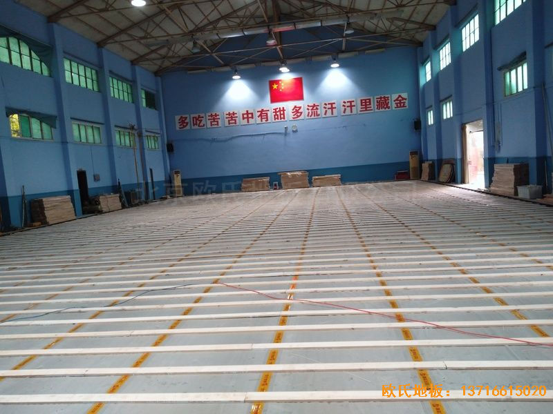 湖北武汉新华路体育场羽毛球馆体育地板安装案例