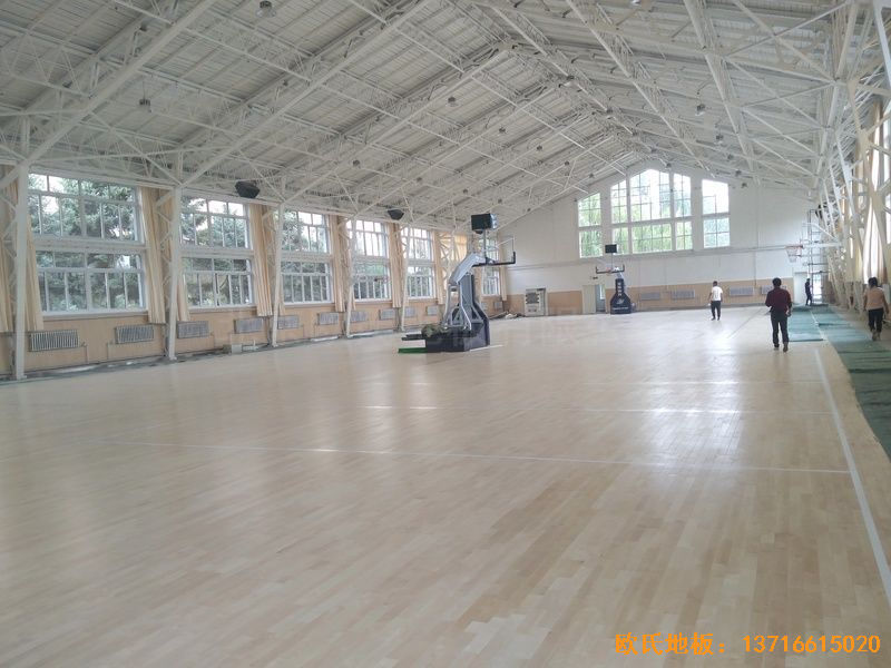 内蒙古呼和浩特赛罕区师范大学体育学院训练馆运动地板铺设案例
