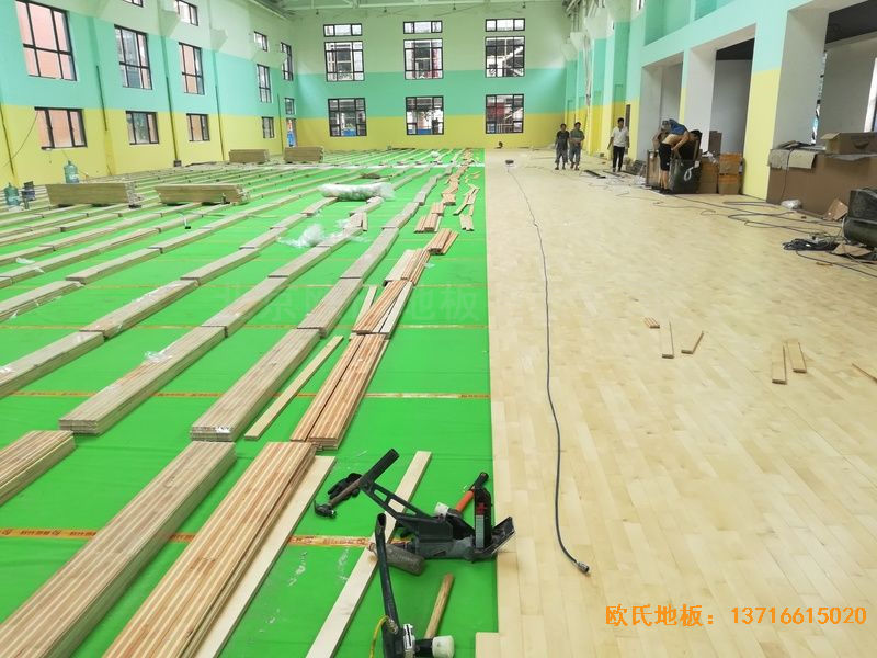 郑州中原区酷康篮球馆体育地板铺设案例