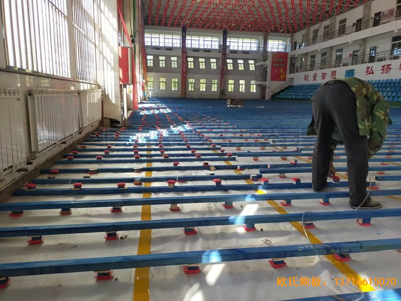 鄂尔多斯准格尔旗世纪中学体育地板安装案例