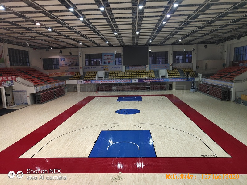 广西桂林龙胜县民族体育馆体育地板施工案例4
