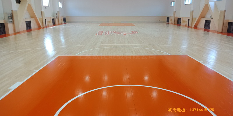 北方温泉会议中心篮球馆体育木地板施工案例1