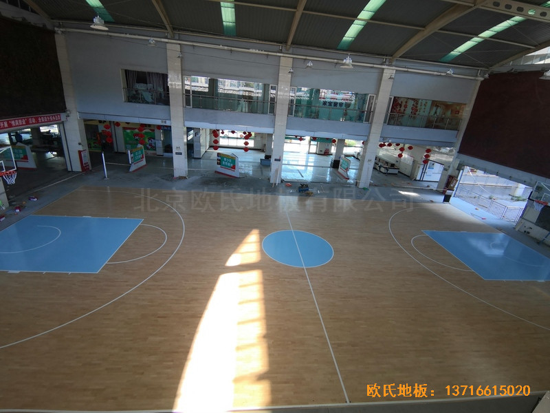 福建龙岩罗龙西路269号篮球馆体育地板安装案例4
