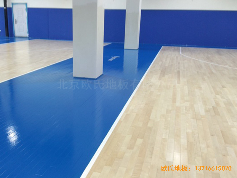 上海虹梅南路2599鑫空蓝球馆运动木地板安装案例3