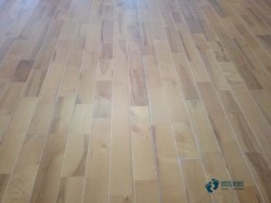 篮球馆用的木地板